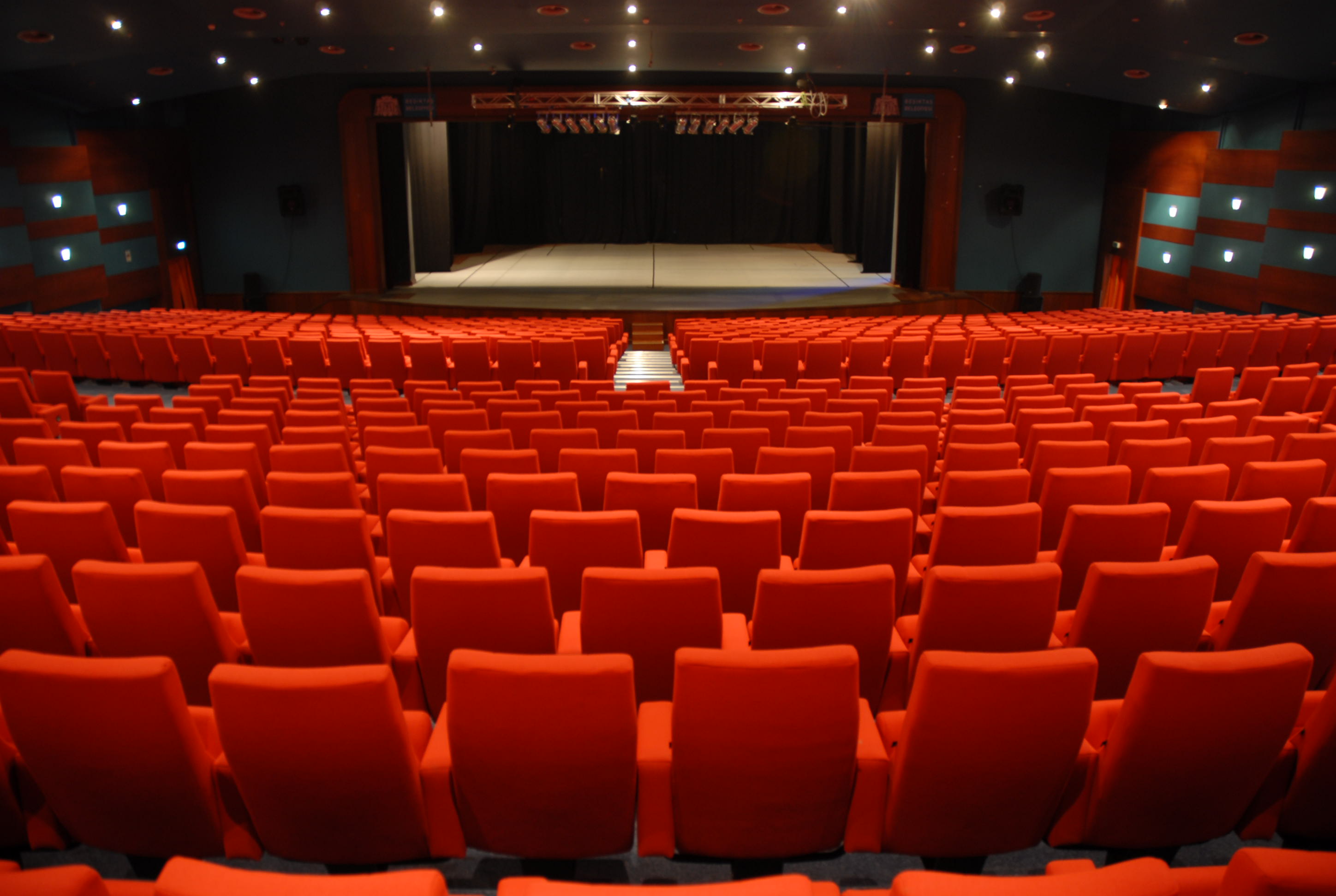 denizli 9.tiyatro festivali pamukkale üniversitesi